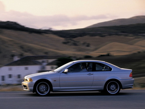 Uzspiediet lai redzētu oriģinālizmēru BMW_E46_Coupe_Press_Photos_027.jpg