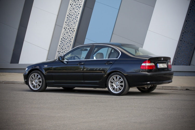 Uzspiediet lai redzētu oriģinālizmēru e46_325-2691.jpg